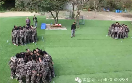 2016左右手拓展活動--見證團(tuán)隊的成長經(jīng)歷