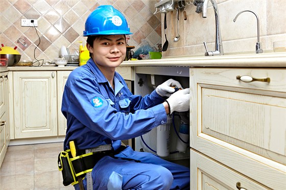 深圳恒大帝景高層住宅的樣板房，由左右手提供家具定制安裝及售后維修服務(wù)