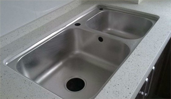 櫥柜臺下盆安裝教程，櫥柜臺下盆怎么安裝才牢固