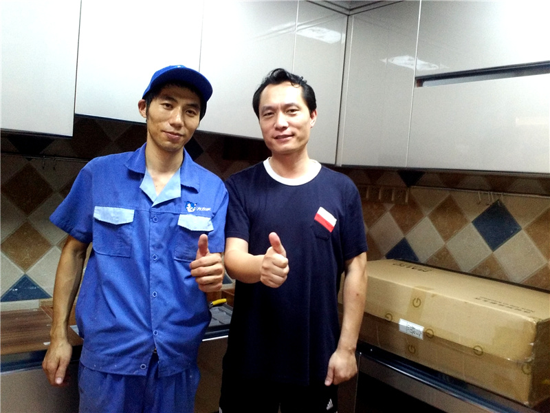 情人節(jié)不打烊,和左右手來(lái)個(gè)甜蜜約會(huì)吧！