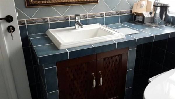 夾磚櫥柜拉籃安裝方法，好的攻略讓你的家居生活不一樣