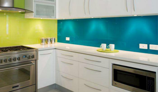 UV材質(zhì)是什么？用來做櫥柜門板好不好呢？