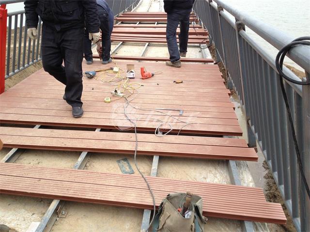 塑木地板如何選擇？塑木地板安裝需要注意什么？