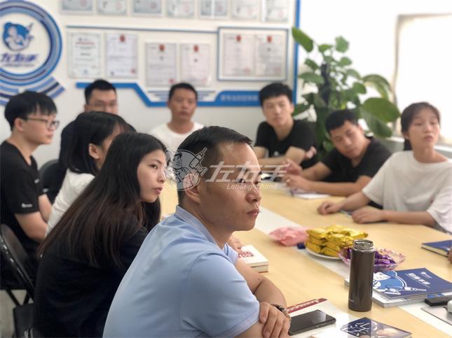 不懂年輕人，如何帶團(tuán)隊(duì)？