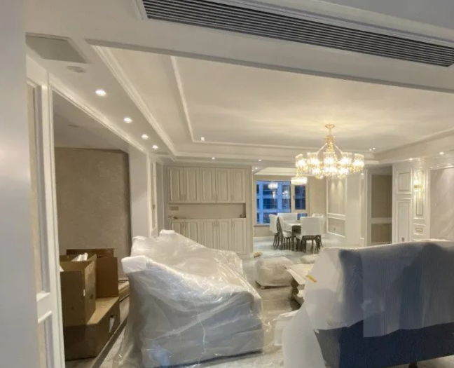 輕奢風(fēng)格時(shí)代：新家裝修輕奢風(fēng)格，家具進(jìn)場(chǎng)晾著通風(fēng)中