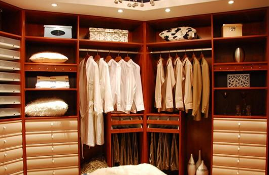 實木家具十大品牌，實木家具之衣帽間定制價格是多少？