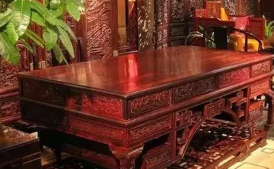 紅木家具十大品牌：別提到紅木家具就說貴，紅木家具不僅實用還能升值