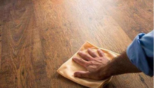 復(fù)合實木地板保養(yǎng)：家中木地板要好看也要干凈 清潔保養(yǎng)怎么做呢？