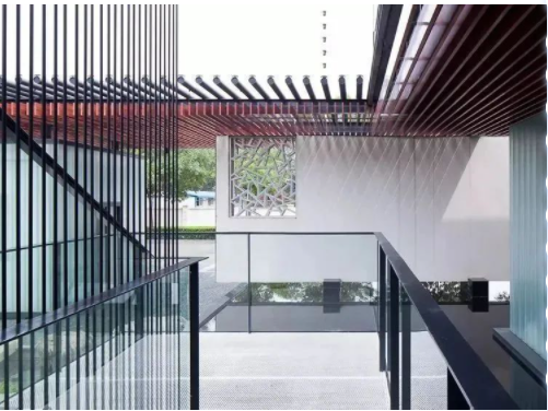 創(chuàng)意家具設(shè)計(jì)品牌：極簡家具設(shè)計(jì)，如何讓展廳成為壓單炮臺？