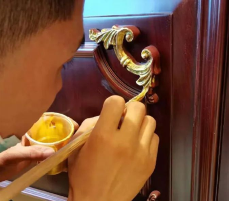 辦公家具維修培訓(xùn);家具維修要趁早，小不補(bǔ)，大來一尺五！