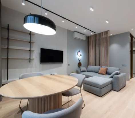 室內(nèi)鋼木門價(jià)格：實(shí)木門、鋼木門、復(fù)合門裝在臥室選哪個(gè)好呢？