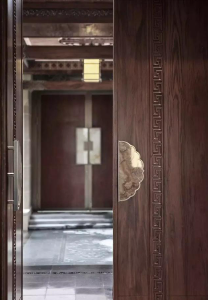 時尚中國風設計師：一樣的中國風木門，不一樣的新中式情懷