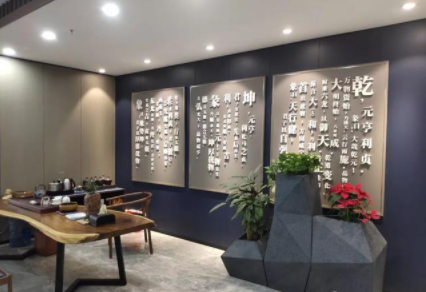 實(shí)木定制門板：極簡(jiǎn)輕奢無漆實(shí)木護(hù)墻板，喚醒生活品質(zhì)