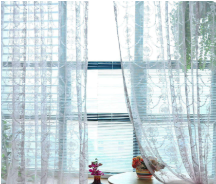 時(shí)尚家居市場：清洗窗簾的注意事項(xiàng)有哪些？