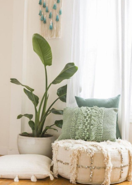 門窗隱藏式滑軌：窗簾，用羅馬桿好，還是用滑軌好呢？