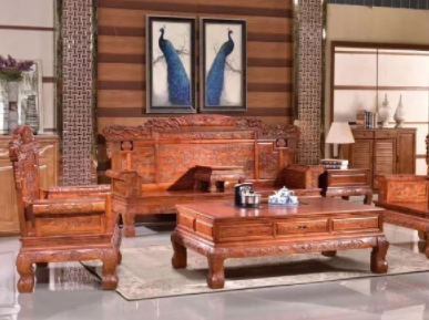 香樟木家具：香樟木沙發(fā)的優(yōu)點(diǎn) 香樟木沙發(fā)如何保養(yǎng)！