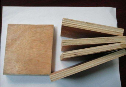 膠合板密度標(biāo)準(zhǔn);膠合板多少錢？膠合板怎么選購？