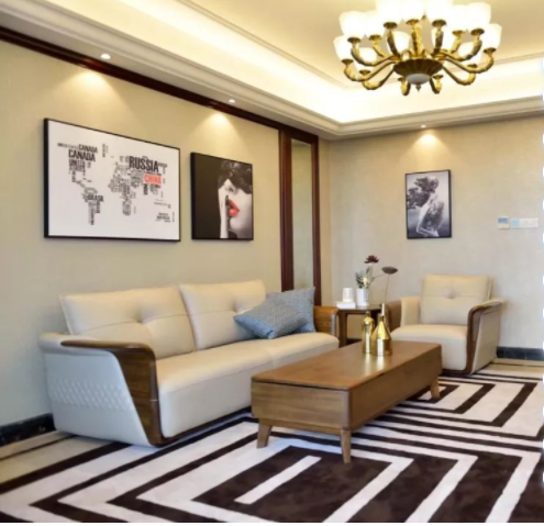 客廳沙發(fā)設(shè)計：偏愛皮沙發(fā)？實木配真皮提升客廳格局