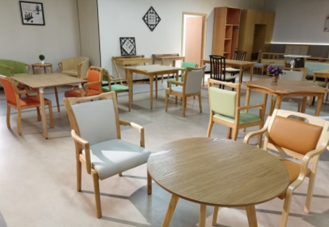 社會(huì)老齡化問(wèn)題，怎么設(shè)計(jì)適老化桌子和椅子？