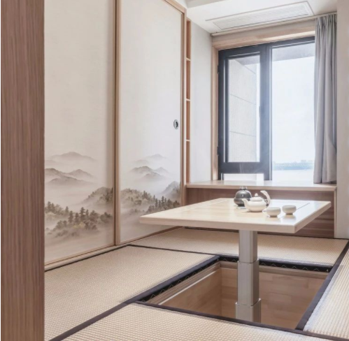 臥室衣柜布局：定制衣柜的優(yōu)勢有哪些？