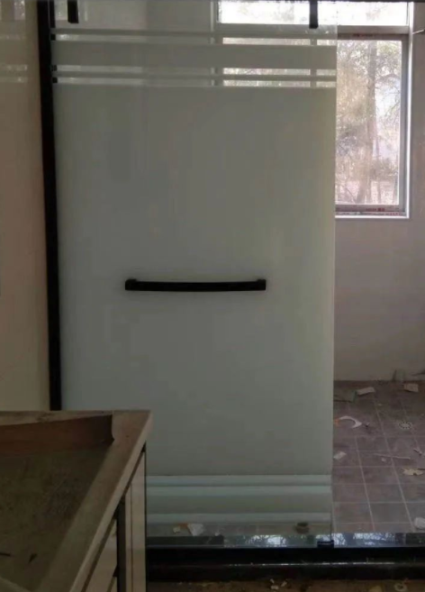 家裝隔斷門設(shè)計：高端淋浴房批發(fā)衛(wèi)生間干濕分離沐浴隔斷洗澡房定制