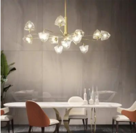 中式吊燈安裝：客廳吊燈一定要裝嗎？用其他燈具裝飾頂部也能美觀