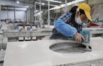 石材加工廠：如何選購合格的石材？看表面？