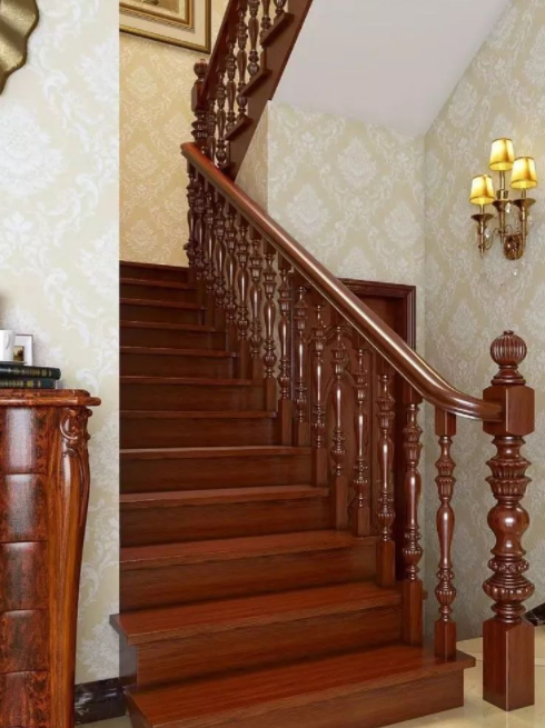 南京整體樓梯：如何選擇實(shí)木樓梯，不會(huì)買到劣質(zhì)品？