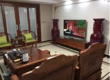 家庭小戶型中式裝修：中式裝修風(fēng)格，搭配的紅木家具，漂亮極了！