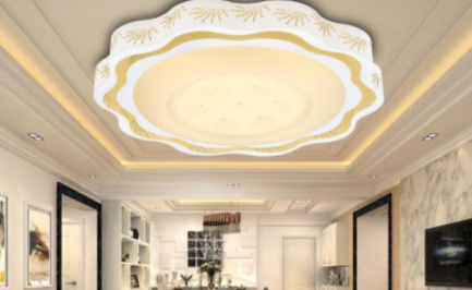 歐普吸頂燈安裝：如何給客廳選擇一款適合的吸頂燈？選擇吸頂燈要注意什么？