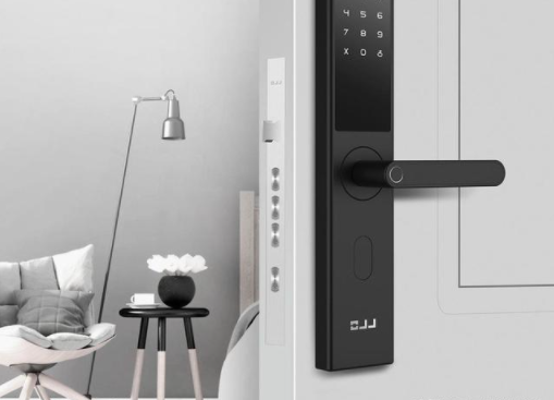 【云丁智能鎖推薦】安裝智能門鎖的人越來越多，選購時該注意什么呢？