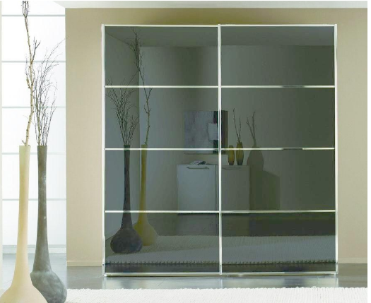 強(qiáng)化復(fù)合地板：地板和衣柜怎么銜接？