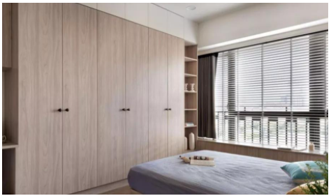 【昆明小戶(hù)型家裝】家裝臥室衣柜和床應(yīng)該怎么擺放？家裝臥室衣柜如何進(jìn)行裝飾