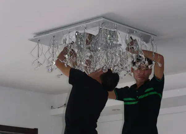 家具安裝：燈具安裝有哪些要求？燈具品牌介紹