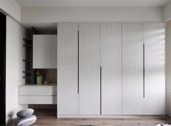 省錢衣柜做法技巧，衣柜怎么裝省錢實(shí)用？