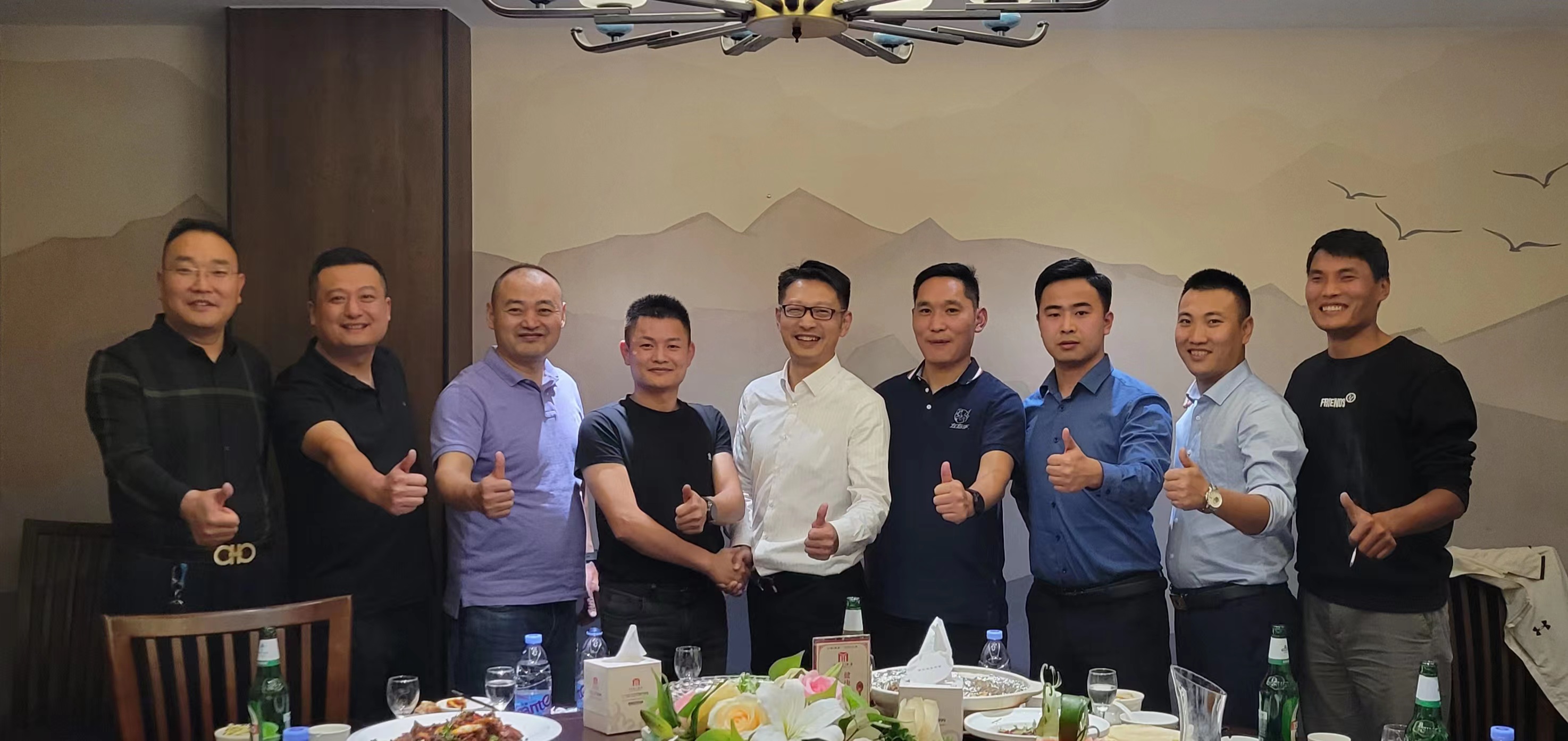 左右手的又一步奮進(jìn)，沖擊山東市場！